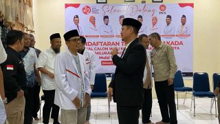 Saat Mendaftar Sebagai Calon Walikota Medan ke PKS, Kasman Lubis Puji Prof Ridha : Banyak ‘Dayang-Dayangnya’